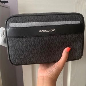 Michael Kors Kenly Large Crossbody Bag